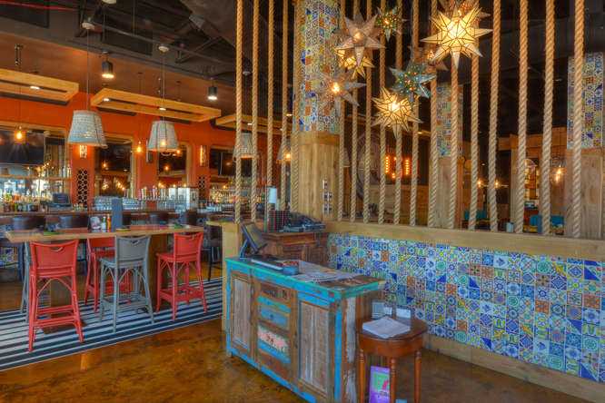 Park Road Shopping Center 4271-small-005-Cantina 1511 05-666x444-72dpi